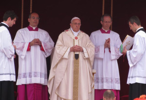 Pope-Francis-at-Mass